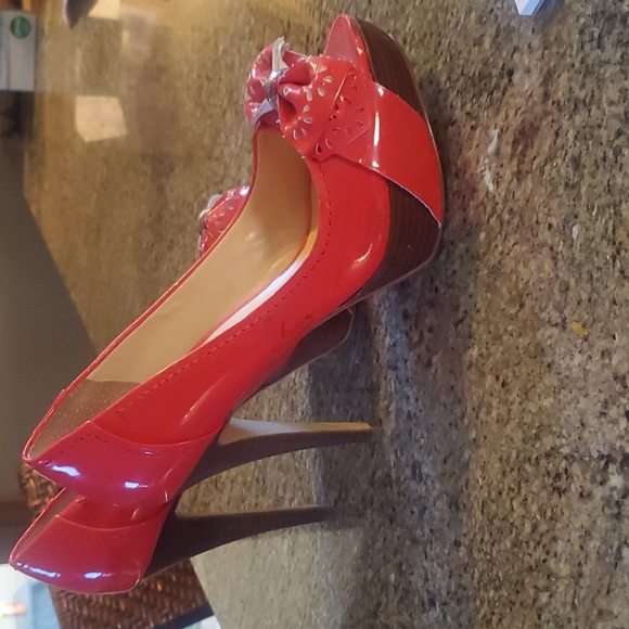 Guess heels size 8 - Picture 2 of 4